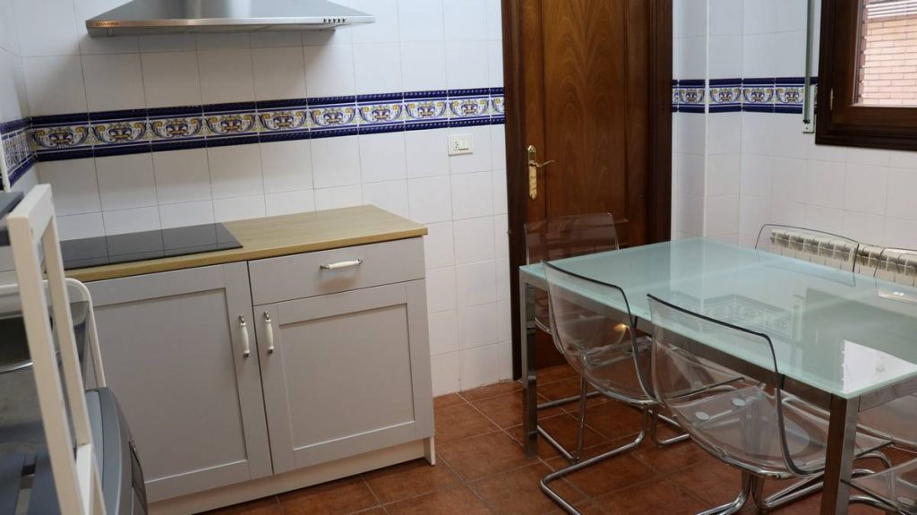 apartamento-alquiler-empresas-el-olivo-03-cocina-06